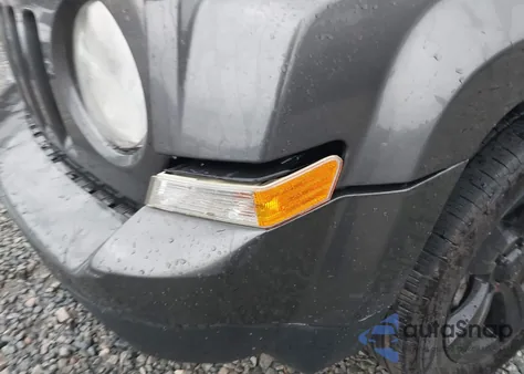 2014 Jeep Patriot Altitude z USA, uszkodzony, nr VIN 1C4NJPBA6ED928168